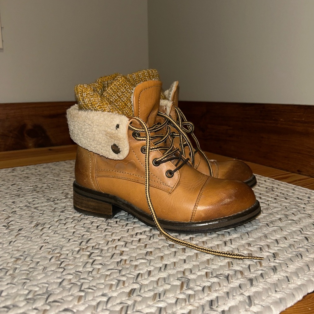 Women's Tan Ankle Boots